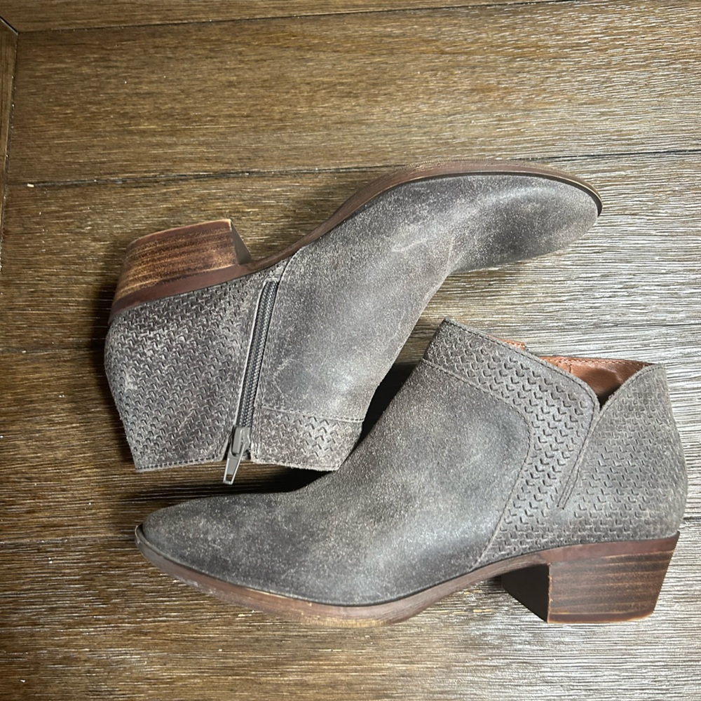 Genuine leather Brinley laser cut boots size 9 - Picture 7 of 12